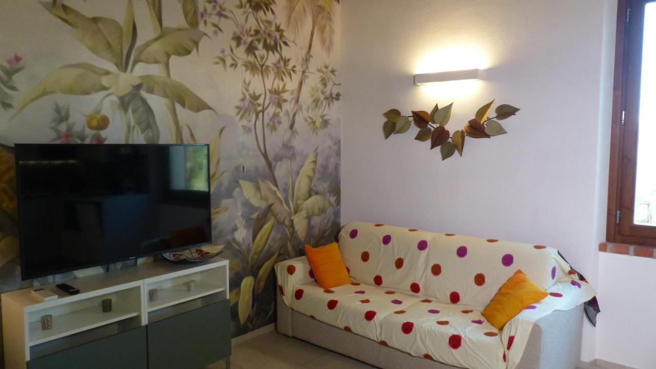 I Fiori Nel Golfo Di Baratti Apartment Exterior foto